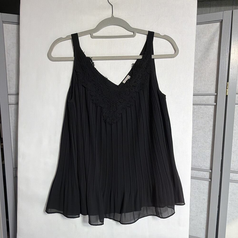 CHICO’S Coquette Black Sheer Lined Sleeveless Blouse With Lace Neckline - Size 0